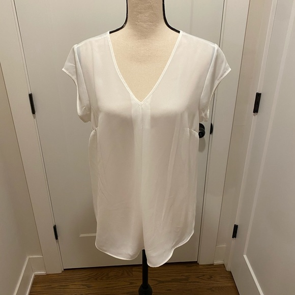 Lightweight Off White Blouse - Picture 1 of 3